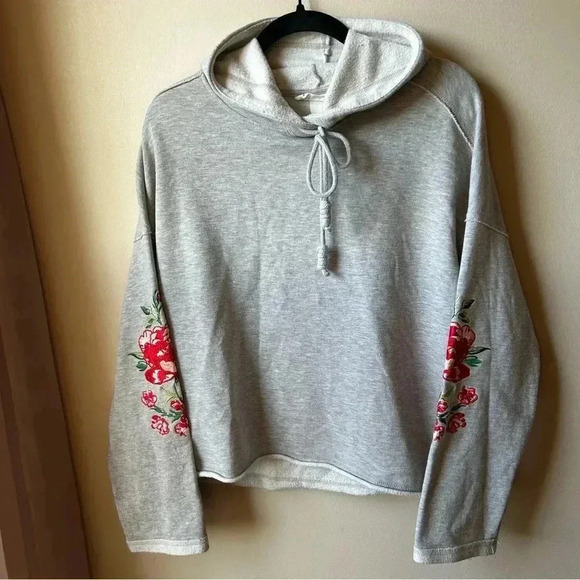 H&M - Embroidered Cropped Hoodie - Picture 2 of 7